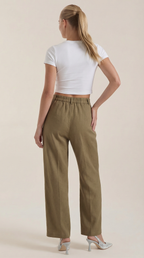 Pantaloni da donna a vita alta con pieghe frontali e gamba larga