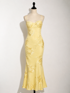 Abito lungo da donna in jacquard floreale con corpetto a corsetto
